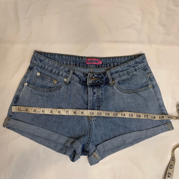 Edikted Jean Shorts - Picture 7 of 11